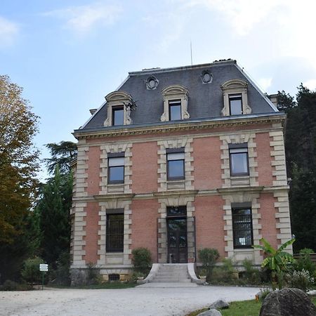 Le Chateau Des Arenes Gières Екстериор снимка